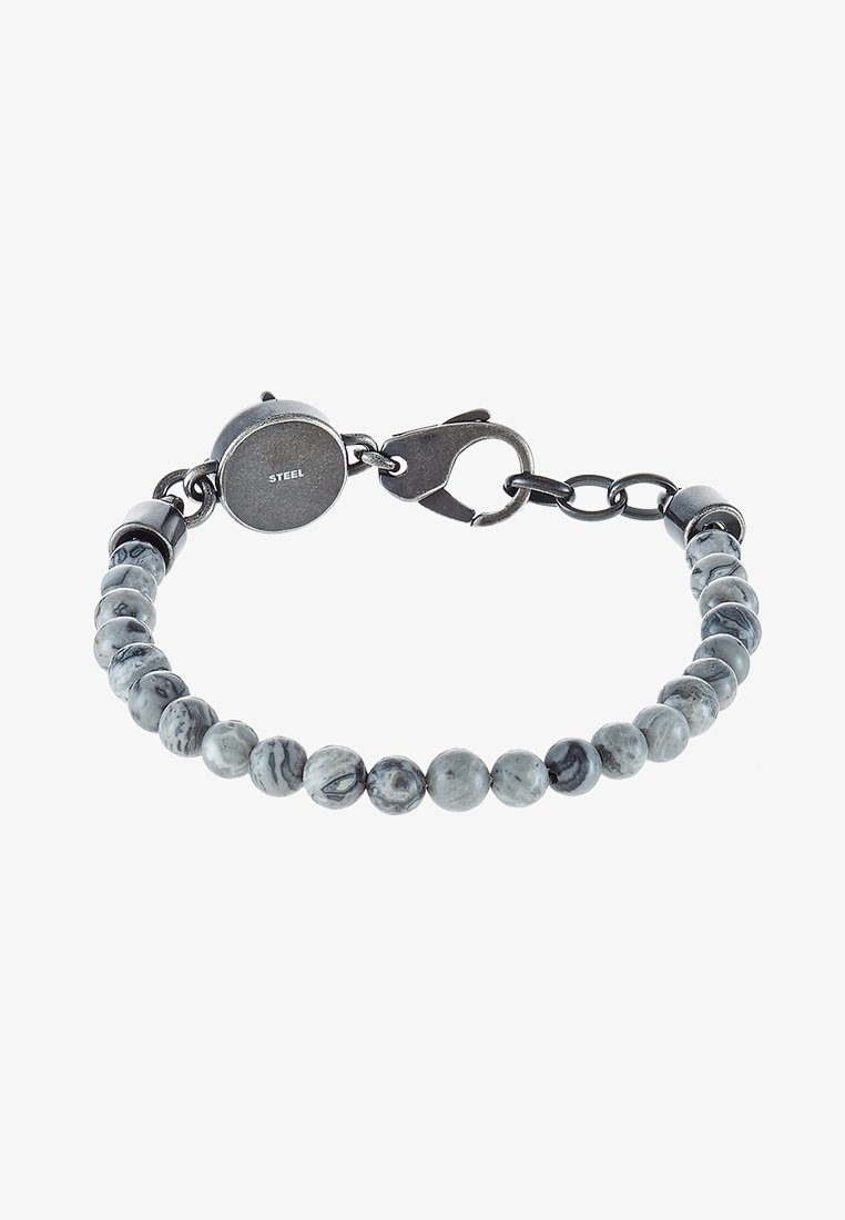 Bracelet de perles marbrées noires et grises avec fermoir mousqueton en acier noir et étiquette circulaire gravée "STEEL."