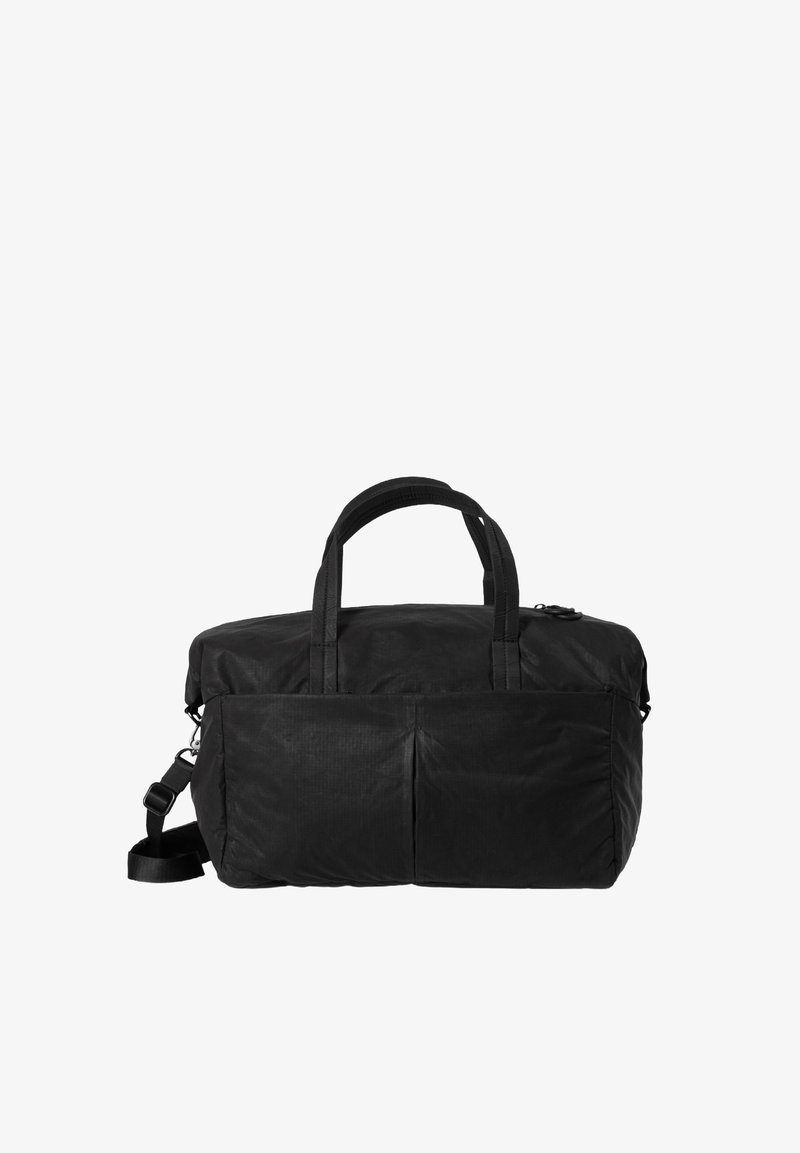 Schwarze Reisetasche aus leichtem Material, mit zwei Obergriffen, einem verstellbaren Schultergurt und zwei Seitentaschen.