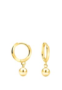 Orecchini a cerchio d'oro con una superficie liscia e un dettaglio a pallina sospesa. I cerchi sono spessi e rotondi, con un design di chiusura senza giunture.