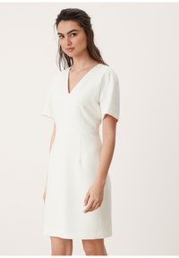 s.Oliver BLACK LABEL ROBE - Denní šaty - cream