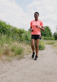 adidas Terrex TERREX FREE HIKER 2 GTX W - Pantofi drumeție - core black/grey six/ftwr white