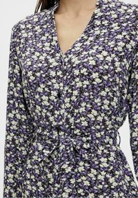 Pieces Abito a camicia - green