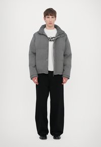 Iceberg PIUMINO - Daunenjacke - grigio scuro