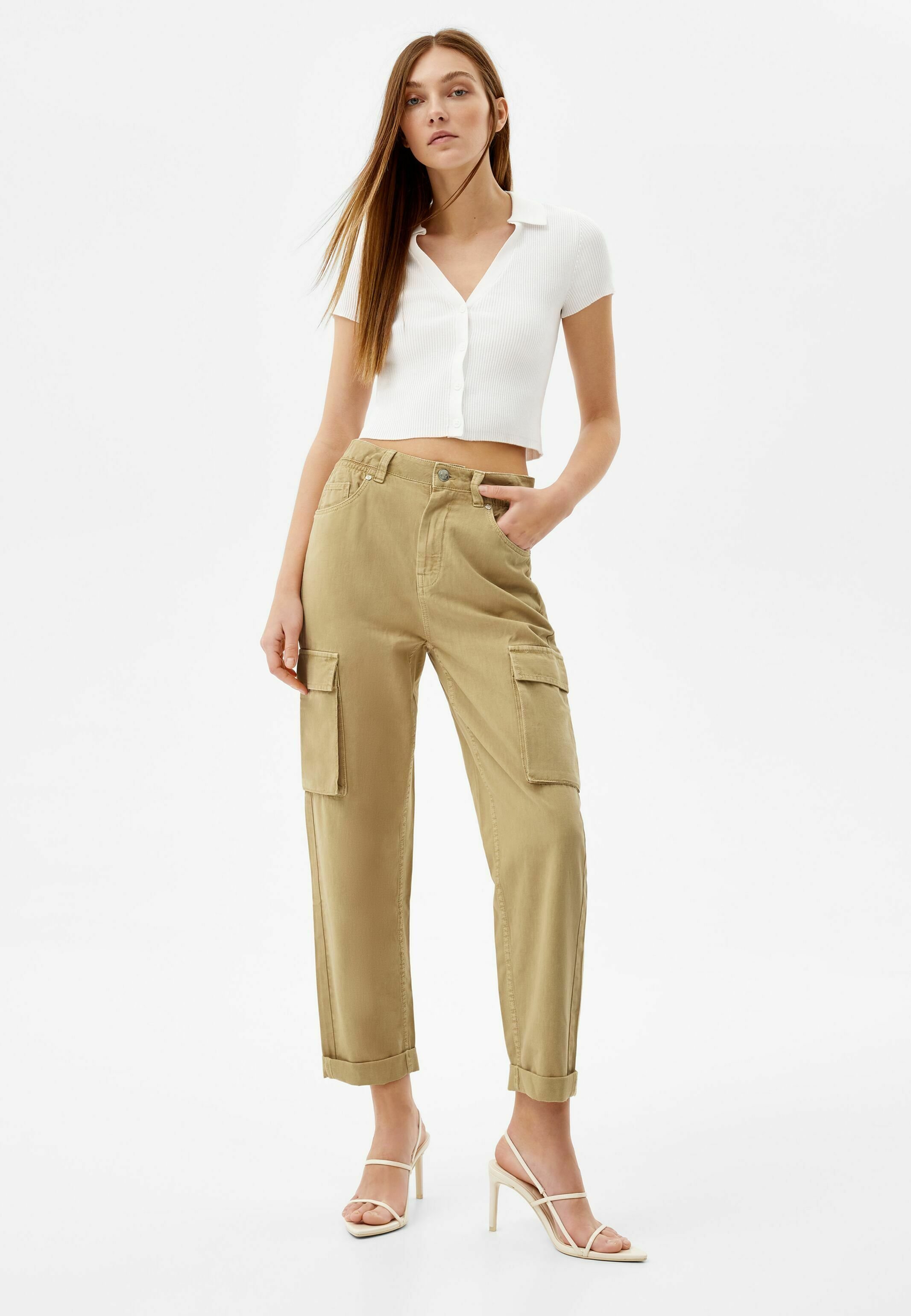 Bershka Pantaloni cargo - beige - Zalando.it