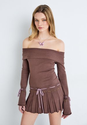 SIENNA OFF THE SHOULDER DRESS - Rochie tricotată - brown