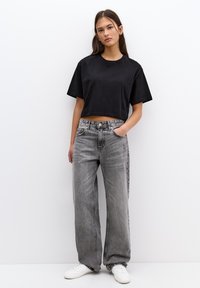 PULL&BEAR CROPPED SHORT SLEEVE - Basic póló - black