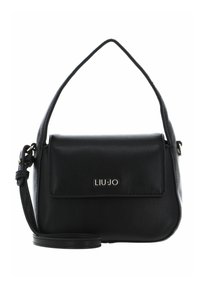 Sac à main en cuir noir au design structuré, doté d'un rabat avant, d'une bandoulière et d'un détail logo en métal. Texture lisse.