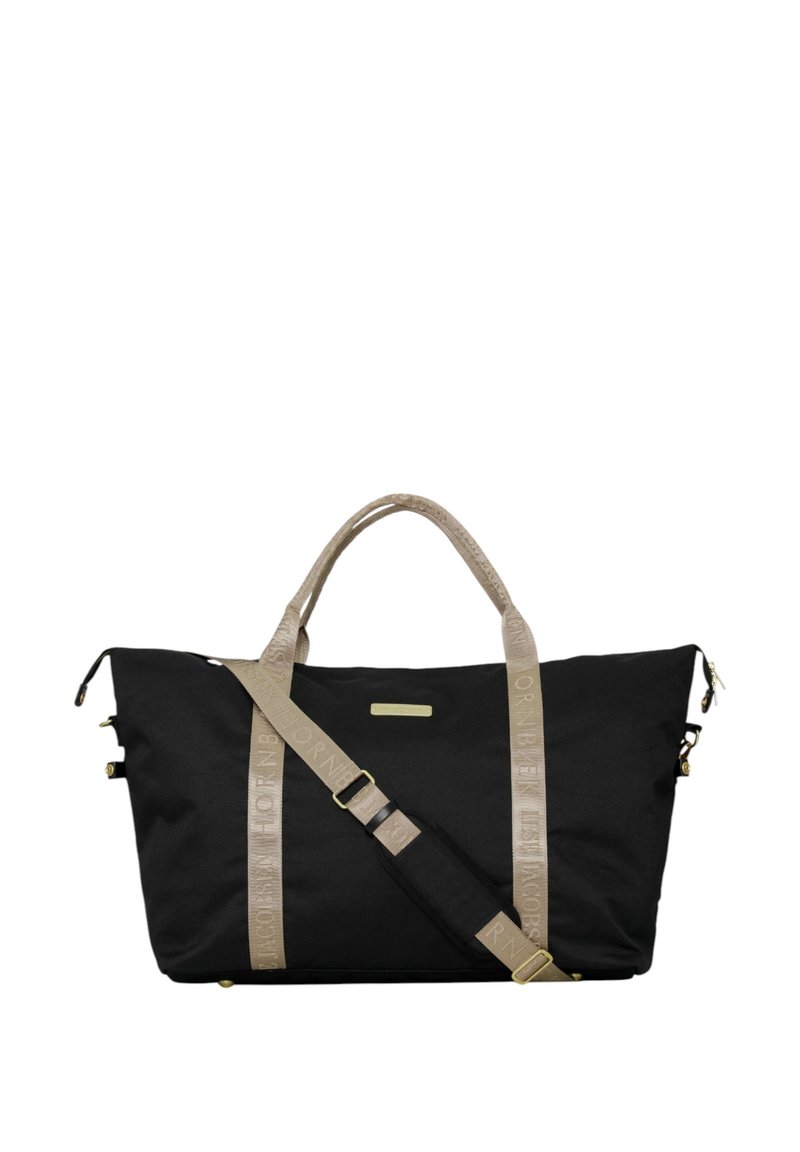 Schwarze Stofftasche mit doppelten Griffen, verstellbarem beigen Riemen und goldenen Beschlägen. Verfügt über einen markierten Riemen mit sich wiederholendem Textmuster.