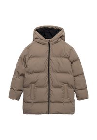 Jachetă puffer bej cu glugă, având un fermoar frontal complet, două buzunare laterale și o căptușeală interioară neagră. Textură netedă, matlasată.