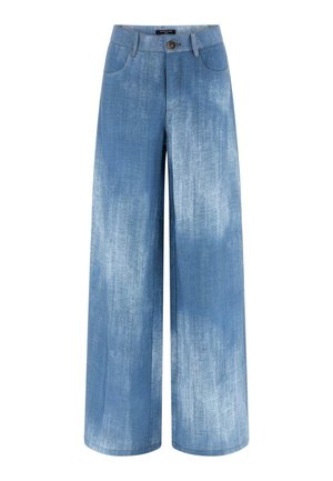 Wijde, hoog getailleerde blauwe spijkerbroek met voorzakken, riemlussen, knoop- en ritssluiting, en een vervaagde wassing.