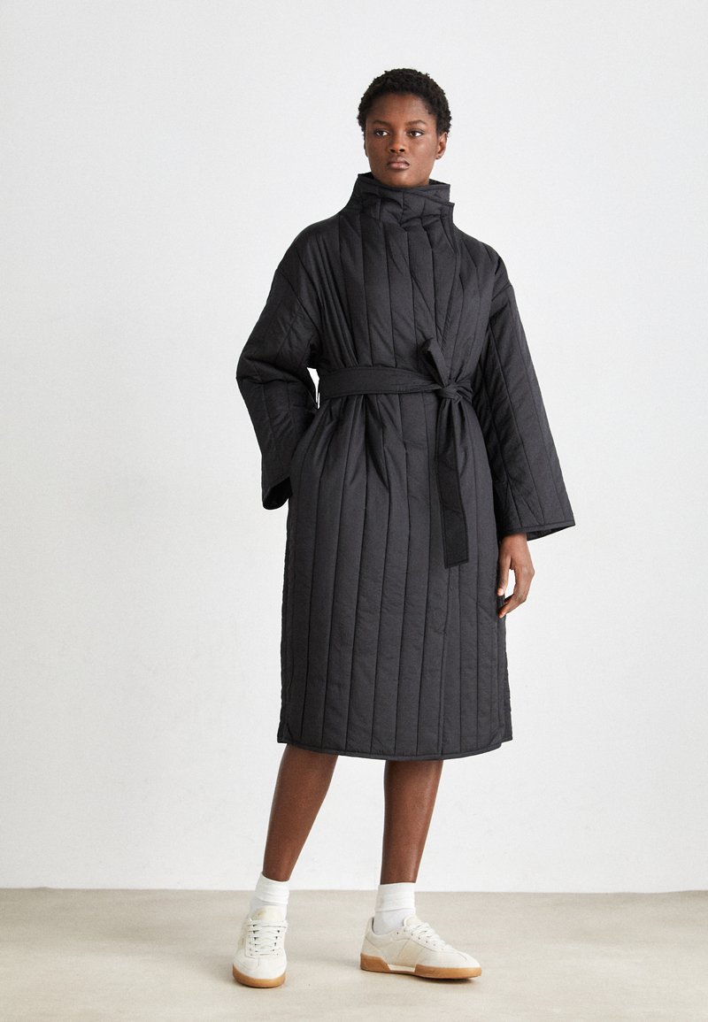 Calvin Klein VERTICAL QUILT COAT Winter coat black Zalando