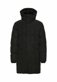 Crni dukserica kaput s visokim ovratnikom, s prednjim zatvaračem, dva velika džepa s preklopom i elegantnim, kviltanim dizajnom.