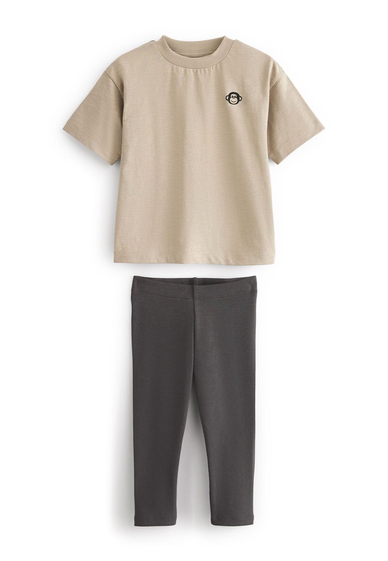 Next - SHORT SLEEVES T-SHIRT AND LEGGINGS SET - Pajkice – hlače - neutral oversized, Povečajte