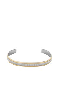 Sølv- og guldtonet metal armbånd i form af en cuff med et tekstureret sølv bånd og to glatte guld accenter langs kanterne.