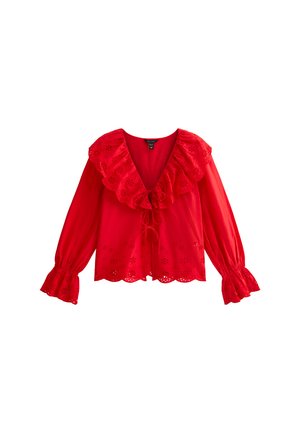 Blusa rossa con maniche a campana, scollatura profonda a V e colletto arricciato. Presenta motivi floreali ricamati e orlo a scallop.