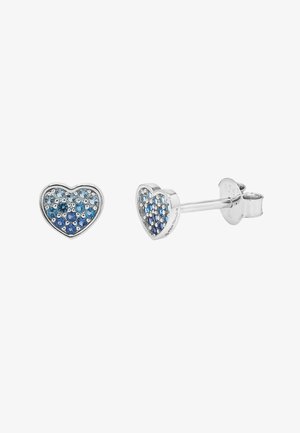 Orecchini a perno a forma di cuore in argento con piccole pietre preziose blu e azzurro incastonate sulla superficie frontale, fissati con chiusure a farfalla.