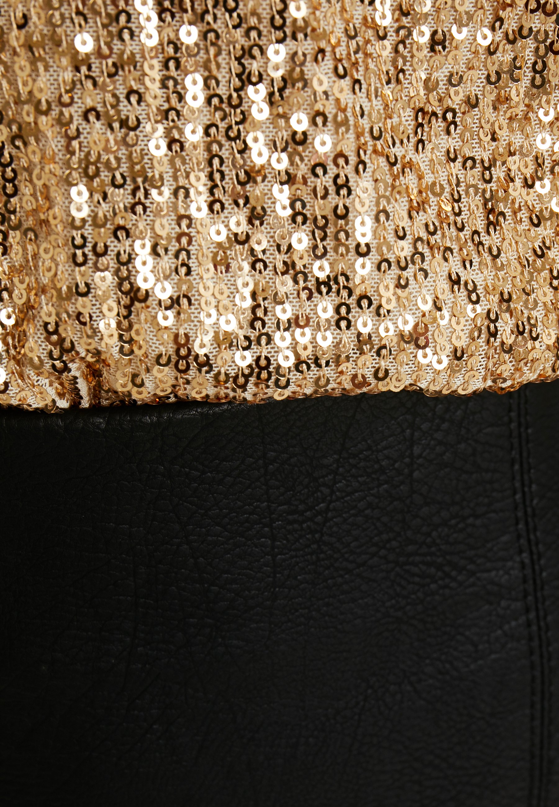 Wallis Petite GOLD SEQUIN CAMI Bluser gold Zalando.no Wallis Petite GOLD SEQUIN CAMI - Bluser - gold