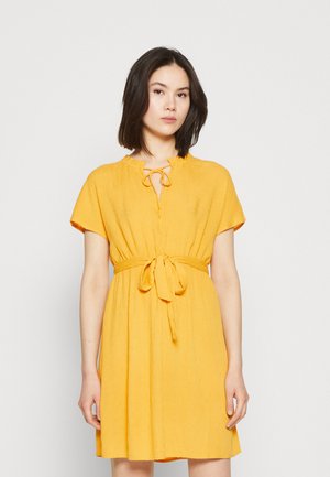 JDYLIMA LIFE CAP SLEEVE DRESS - Freizeitkleid - butterscotch