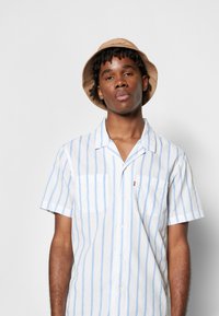 Levi's® CLASSIC CAMPER - Camisa - yaro skyway