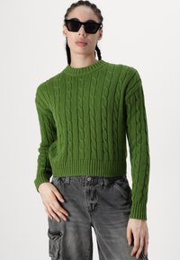 GAP CROP CABLE  - Pulover - twist of lime
