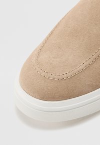 Steve Madden FLETCHER - Polobotky - taupe melange