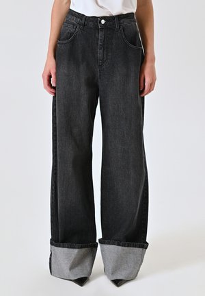 Relaxed fit jeans - black