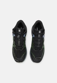 Salomon ULTRA GLIDE 2 - Trail hardloopschoenen - black/flint stone/green gecko