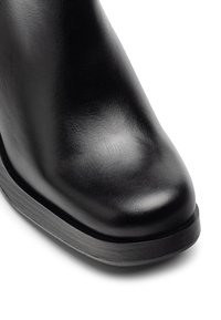 Yokono Botas con plataforma - black