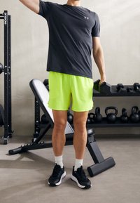 Under Armour Krótkie spodenki sportowe