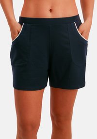 Donkere blauwe shorts van zachte stof met een gladde textuur, voorzien van witte biezen op de zakken en een elastische tailleband.