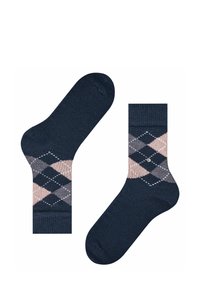 Marineblaue Socken mit einem Argyle-Muster aus grauen und hellrosanen Rauten, texturiertem Stoff und einfarbigen dunkelblauen Abschlüssen.