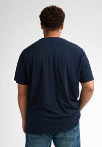 Petrol Industries LOGO BAHIA - Camiseta básica - navy blue