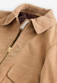 Next REGULAR FIT - Bombertakki - neutral