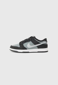 DUNK LOW - Sneakers basse - black/smoke grey/white