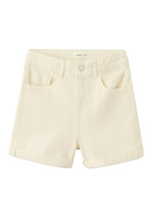 Shorts en denim couleur crème avec revers roulés, poches avant, passants de ceinture et fermeture à bouton.