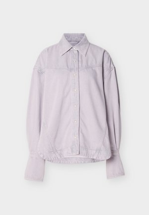 Ανοιχτό μωβ πουκάμισο μακρυμάνικο με κουμπιά, με μυτερό γιακά και ορατές ραφές στο μπροστινό μέρος και στα μανίκια.