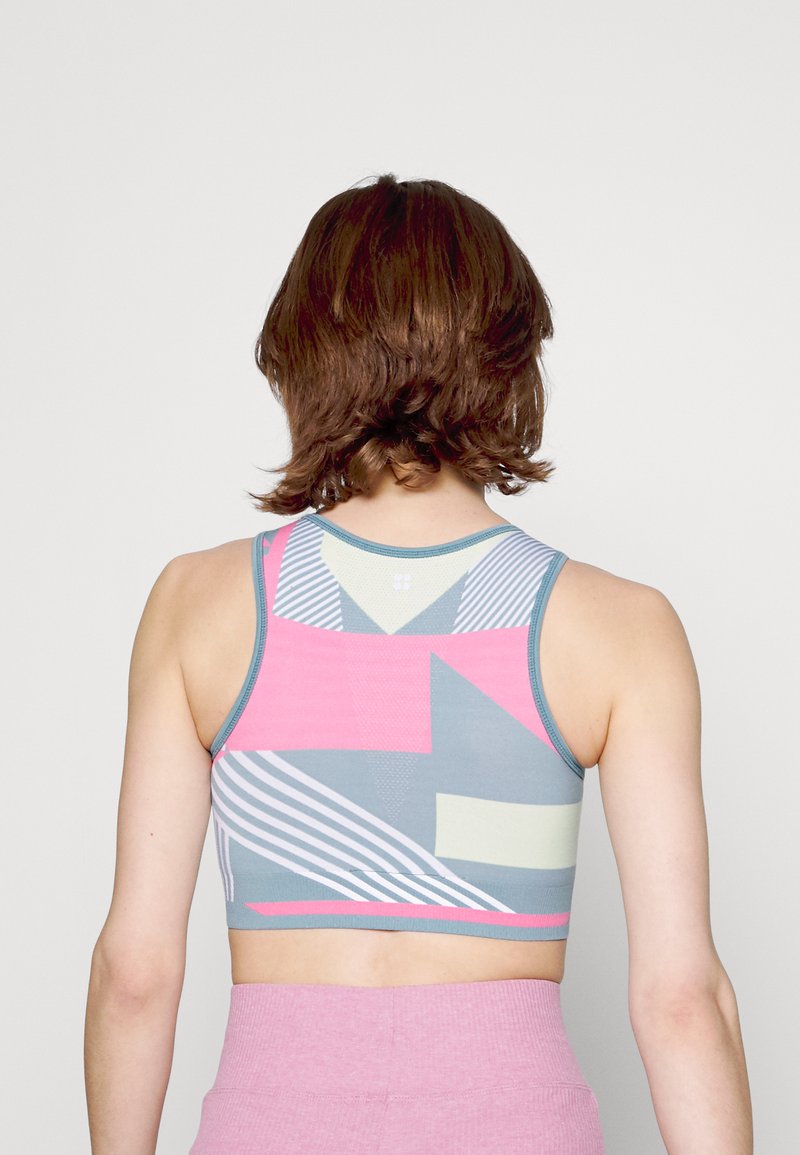 seamless longline bra