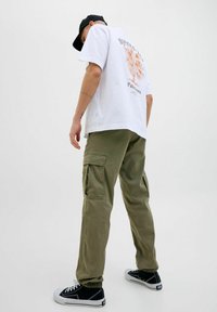 Thumbnail Image 5