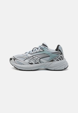 Puma VELOPHASIS ALWAYS ON - Sporta apavi - platinum gray/silver