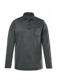 Polo a maniche lunghe grigio scuro realizzato in tessuto denim, con colletto, apertura con tre bottoni e taschino sulla parte sinistra del petto.