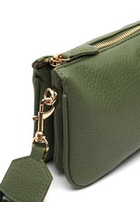MISAKO Borsa a tracolla - green