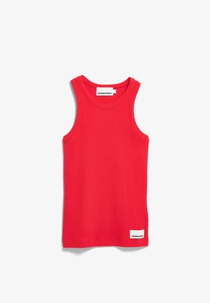 Rotes, geripptes Tanktop aus weichem Stoff mit rundem Ausschnitt, breiten Armausschnitten und einem kleinen Markenetikett unten links.