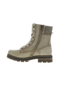 Bottines beiges avec un matériau texturé, lacées à l'avant et dotées d'une fermeture éclair sur le côté. Présente un accent motif au niveau du talon et une semelle épaisse.