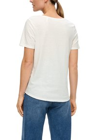s.Oliver MIT FLAMMGARNSTRUKTUR - T-Shirt basic - creme