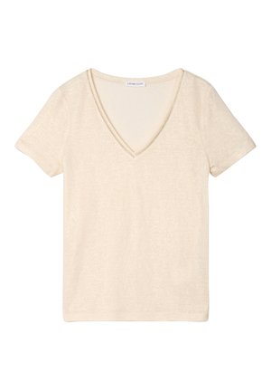 T-shirt beige à manches courtes avec col en V, texture douce et étiquette à l'intérieur du col.