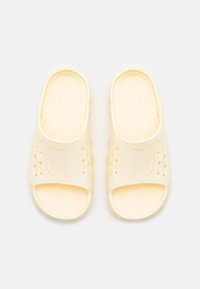 Crocs ECHO SLIDE UNISEX - Klompe - buttercream