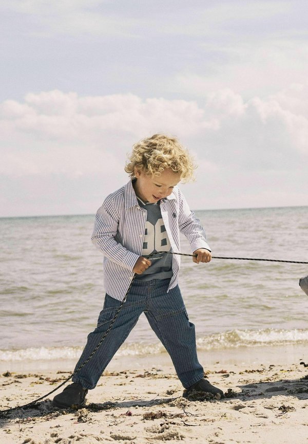 T-Shirt print - spring lake