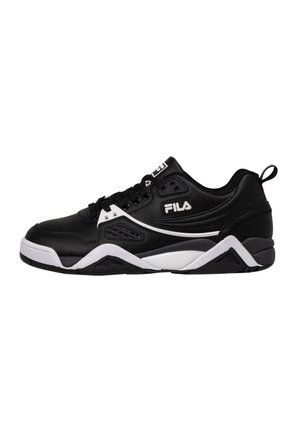 Sort FILA lavtop-sneaker med hvide accenter, snørebånd foran, polstret sål og logo på siden og tungen, vist fra siden på hvid baggrund.