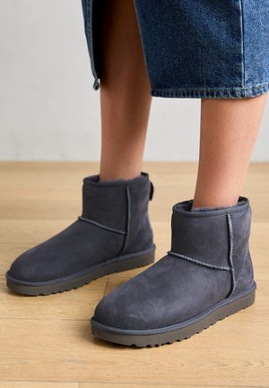 CLASSIC MINI II - Snowboot/Winterstiefel - eve blue