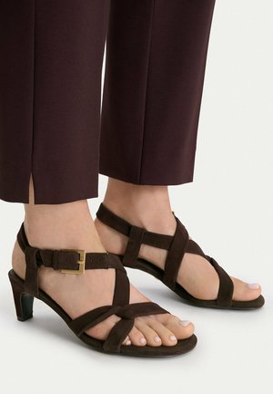Gino Rossi, GINO ROSSI WOMEN'S SANDALS BROWN - Sandále - brown